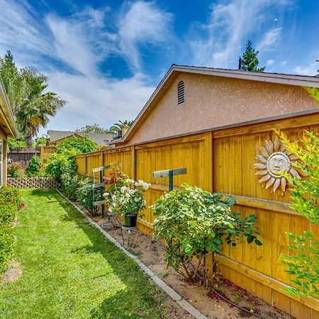 Peaceful Fresno Home, Near Popular Wineries! Exterior photo